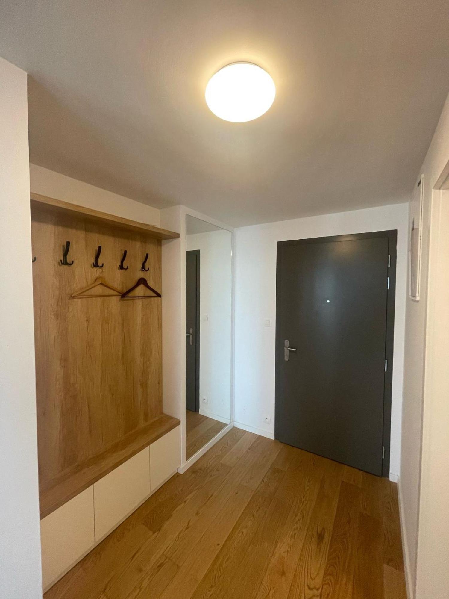 New Downtown Apartment Couple Minute From The Old Town Bratislava Exterior photo